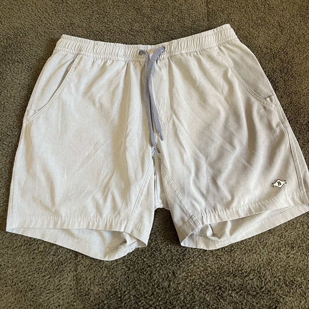 Burlebo athletic shorts, grey size small, w/ polkadot inner liner